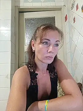 Adeline3302 online show from August 3, 7:08 pm