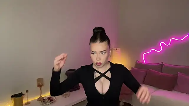 mistress of hearts online show from June 13, 2:47 pm
