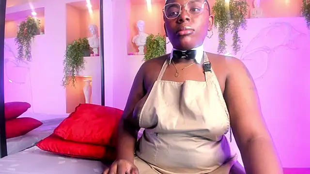 NanyMoreno online show from November 18, 1:01 pm