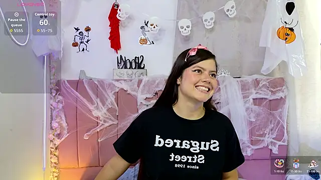 sukilove18 online show from October 27, 10:15 pm