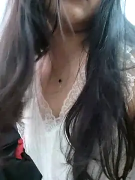 luv johrrra online show from November 17, 4:02 am