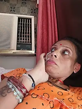 ISHANI-SINGH online show from August 3, 12:11 pm