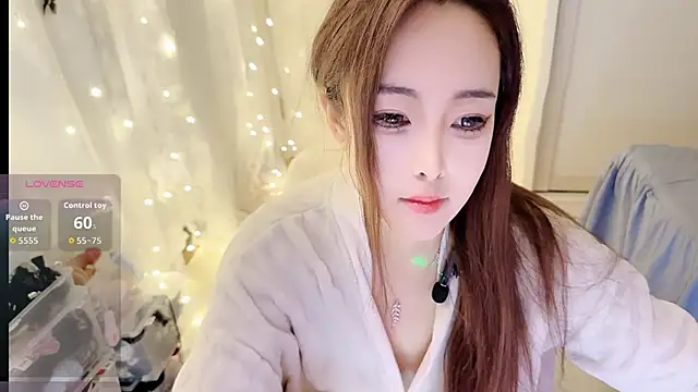 charlotte520 online show from December 5, 2:00 am