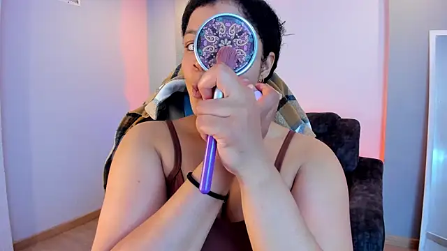 Dakota Mars online show from April 14, 3:56 pm