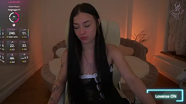 FataleNellie online show from May 25, 9:03 pm