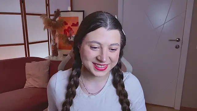 Queen Michelle  online show from January 13, 9:08 pm