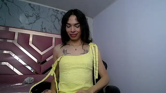 Mia swift ch online show from November 19, 3:39 am