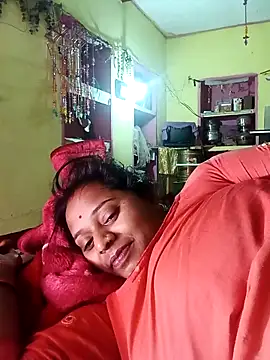 Hot crety online show from March 8, 6:45 pm