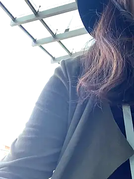 zhizhinaigai online show from November 15, 5:52 am