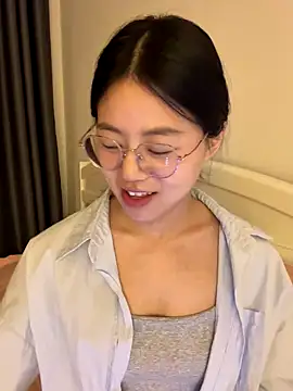 Ella-A9 online show from September 12, 4:36 pm