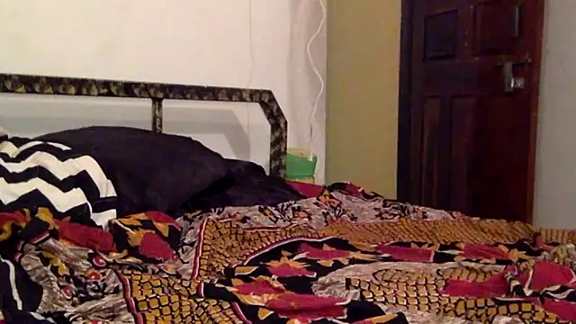 cymerastail online show from December 22, 2:31 pm