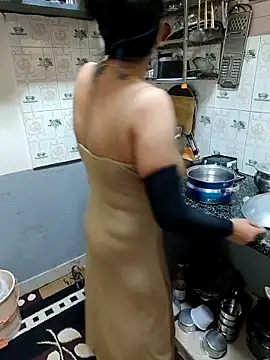 Queen Nightt online show from September 12, 3:51 am