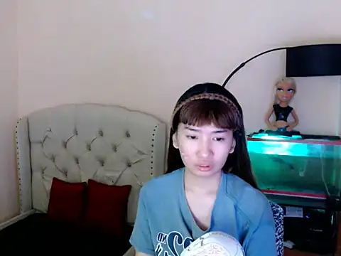 ShantalFoxxy  online show from April 12, 12:14 am