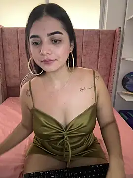 salomecute21 online show from March 27, 11:22 am