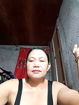 Everleigh mom online show from October 30, 11:22 am