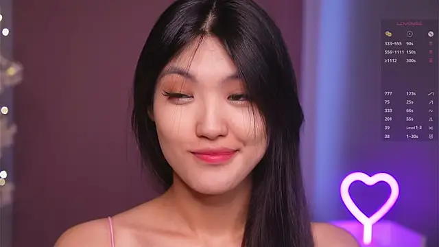 FancyEsten online show from February 22, 8:15 am