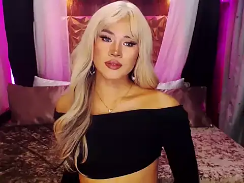 YllanaAltheaXxX online show from November 14, 4:56 am