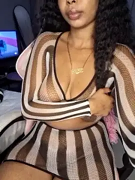 ELAINE xXxX online show from December 4, 10:21 pm