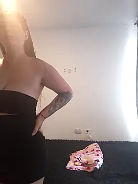 Fernandar2025 online show from April 15, 3:45 pm