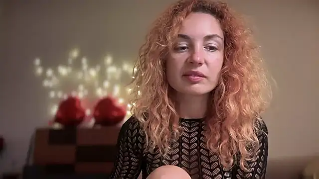 Reddgiirl online show from January 18, 7:21 pm