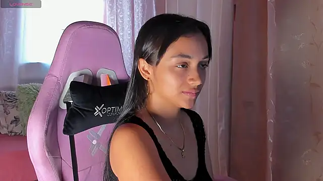 MelanyOconner online show from October 23, 2:34 pm