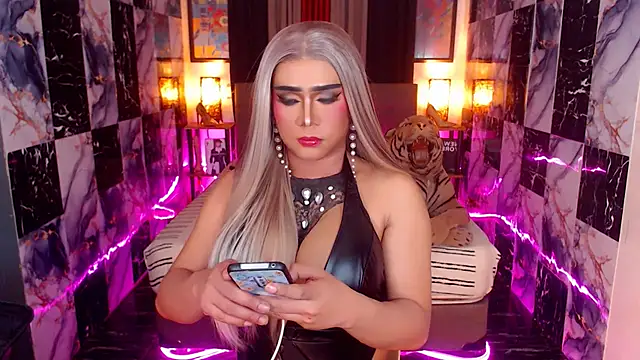 Seductivemeganxx online show from November 25, 8:53 pm