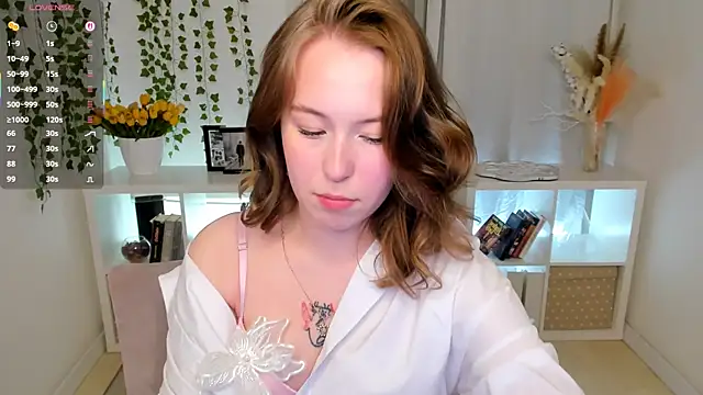 LanaRoselle online show from May 1, 9:51 pm