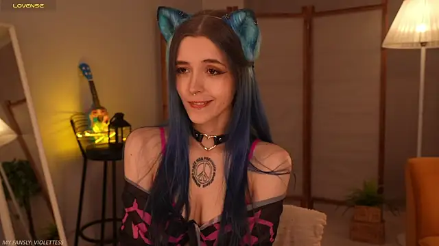 Snapshot of violetesa chatting on October 23, 12:11 pm violetesa online show from October 23, 12:11 pm