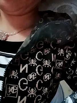 candy sexxy01 online show from April 25, 8:06 am