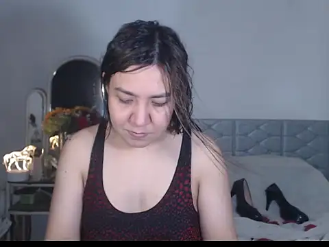 Snapshot of stellahugeX chatting on October 13, 11:24 am stellahugeX online show from October 13, 11:24 am