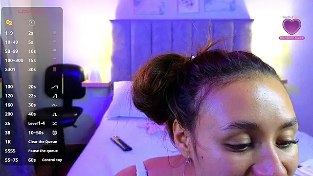 juliana-mancini online show from November 6, 6:58 pm