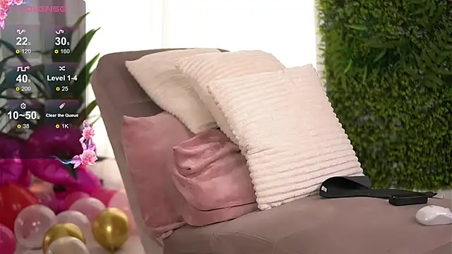 FreyaHeart online show from February 10, 7:22 am