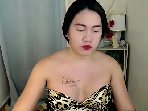 Snapshot of Mocha_hugecockxx chatting on September 22, 9:08 am Mocha hugecockxx online show from September 22, 9:08 am