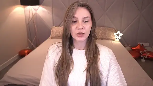 DiamondGoldie online show from April 4, 7:13 pm