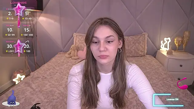 DiamondGoldie online show from November 30, 8:13 pm