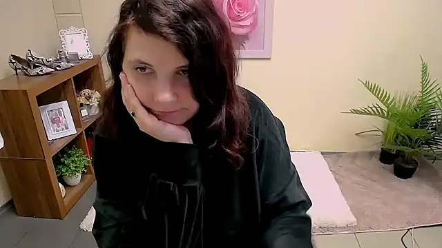 TwoBigSuns online show from March 6, 8:53 am