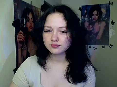 LadyAlice  online show from December 16, 7:25 am