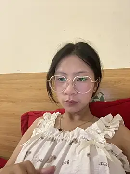 Lil-Gi online show from September 23, 2:15 pm