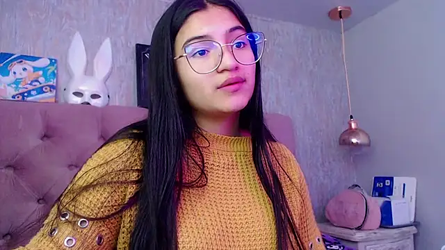 laurenelove online show from November 14, 4:01 am