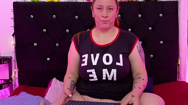 queen marifer online show from October 13, 1:25 pm