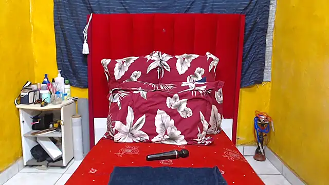 Candycrush2555 online show from September 9, 6:19 pm