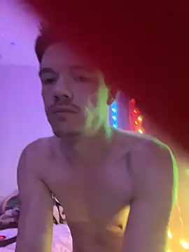 SalemStratton online show from October 18, 3:31 am