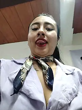 AMATISTA  16 online show from October 14, 1:35 pm