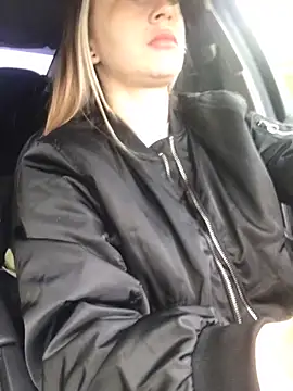 Reina Cummings online show from September 25, 4:55 am