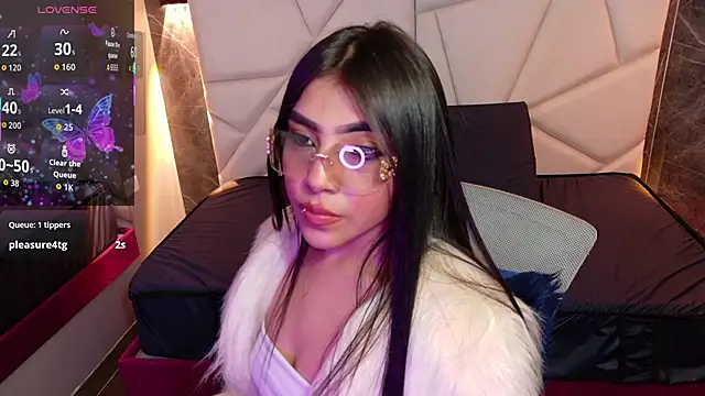 Snapshot of aysel_27 chatting on October 11, 3:33 am aysel 27 online show from October 11, 3:33 am