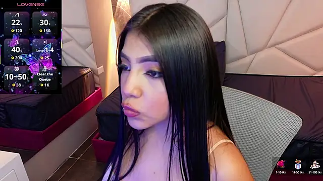 Snapshot of aysel_27 chatting on October 16, 12:02 am aysel 27 online show from October 16, 12:02 am