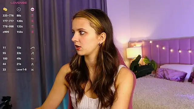 LilLisa online show from October 11, 4:42 pm