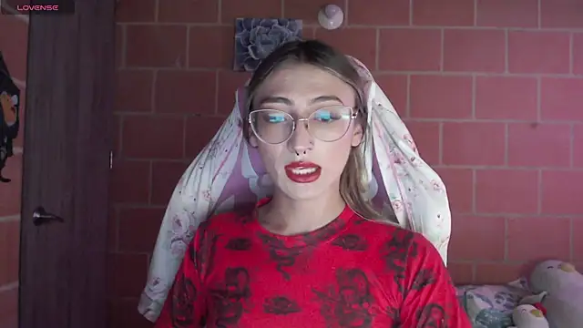 Snapshot of Andrea_camilaaa chatting on October 30, 6:20 pm Andrea camilaaa online show from October 30, 6:20 pm