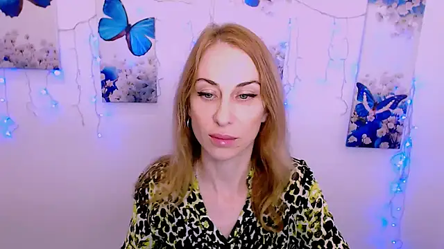 Snapshot of Create_your_own_sun chatting on October 11, 1:14 pm Create your own sun online show from October 11, 1:14 pm