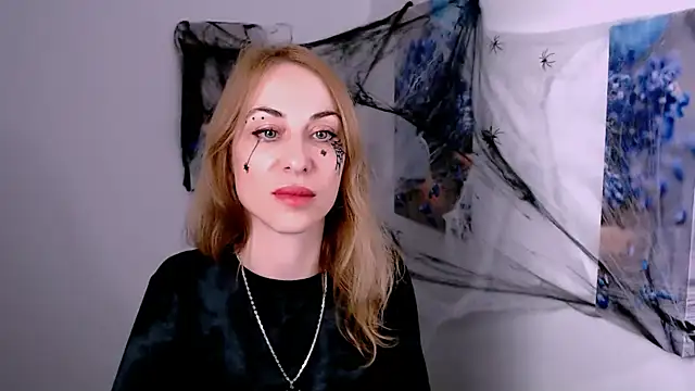 Snapshot of Create_your_own_sun chatting on November 1, 1:48 pm Create your own sun online show from November 1, 1:48 pm